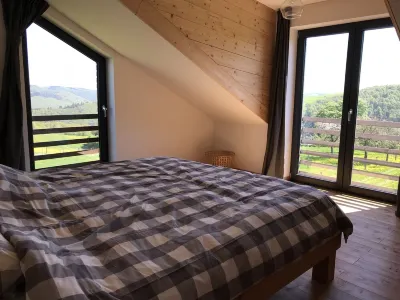 Modern House-new building with a distant view in the National Park, the "Eifelsteig" Hotel in zona Wilder Kermeter Natur-Erlebnispark