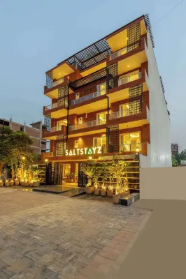 Saltstayz Premier - Sector 50 & Golf Course Ext Road - ที่มีฟิตเนส