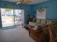 Oceanfront Diver's paradise! First Floor Ocean Front Condo. Great Location!