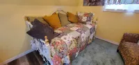 Cozy cabin on a working horse rescue with WiFi, HVAC, plumbed outhouse, shower