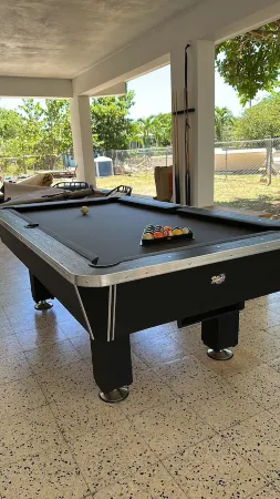 Full Home+Pool with Two Separate Studios First Floor+Pool Table 5 Min from Beach