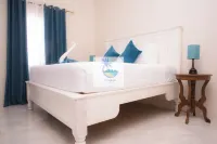 2br & 2ba Puerto Seco Beach Club VIP Access, 24hr Security , Gated Community