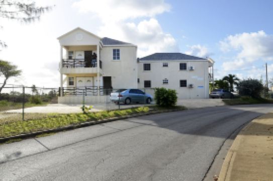 Spacious cool and breezy Apartments with a captured ocean view and the country
