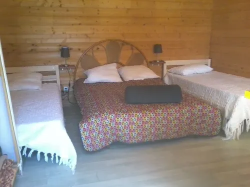 Propriété à 800 m des Plages sur Terrain Boisé de 3000 m2 Hotels in Prefailles