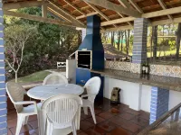 Casa de Campo com Ampla Área de Lazer, Piscina, Mini Campo e Quadra