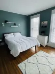 Large One Bedroom Downstairs - with laundry - Apartments