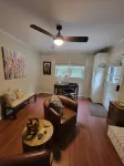 Dwell Well House- Upscale 2 BR/2 BA house downtown w/private fenced yard