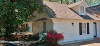 Magnolia Suite Vacation Home -Private Entry, Old Canton N. Jackson