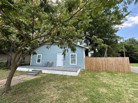 Charming 3-bedroom vacation home just 4 minutes drive to Eiffel Tower