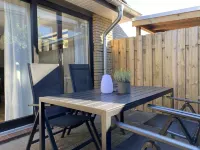 Freshly renovated and quiet vacation apartment on the ground floor in Burhave