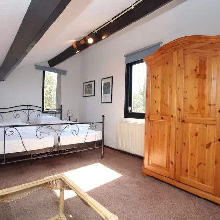 Detached house of 95m2, exclusive on the edge of the park, garden 700m2.