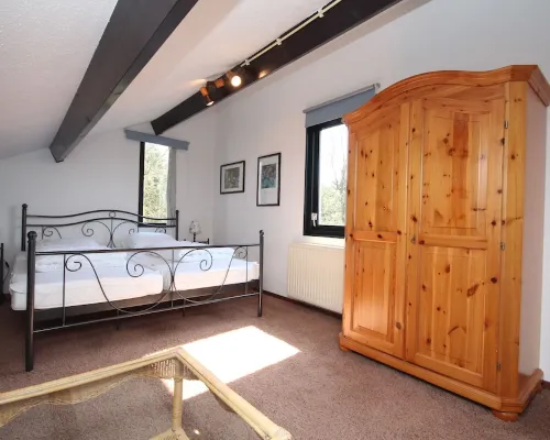 Detached house of 95m2, exclusive on the edge of the park, garden 700m2. Hotels in De Cocksdorp
