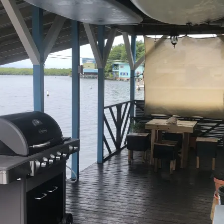 Oceanfront and Convenient Location Отели рядом с Аэропорт Бокас Дэль Торо