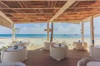40 steps to Bavaro beach.5 walk to shops, newly renovated