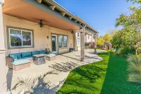 Blissful California Nights (4 Bedroom 3.5 Bath)