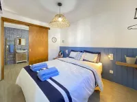 Casa da Baleia T1 Located on the Seafront Overlooking the Fishing Port Hotels near Vila Franca Museum