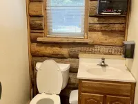 Rustic log cabin Hotels in Boundary County