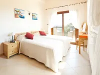 Villa Petalutha - A Stunning Villa with panoramic sea and mountain views.