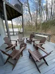Connestee Falls Lake Front with Hot Tub, Family Friendly, Mountain living!