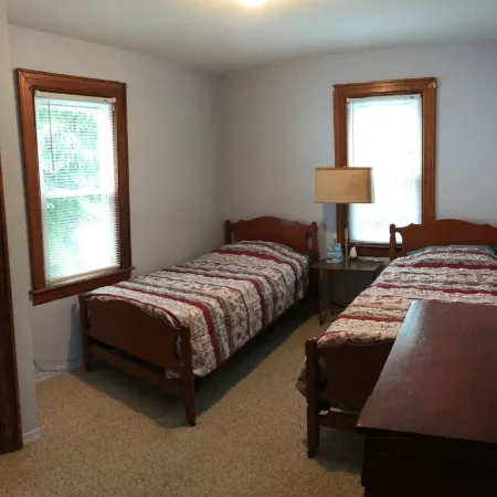 Charming Lakefront Cottage On Masten lake