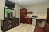 Modern, spacious King and Queen Suite. Sleeps up to 10