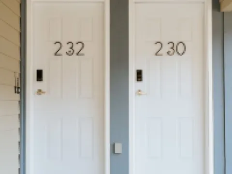 Private Hot Tub & Fireplace, Steps to Lift & Bike Trails, Short Drive to Golf. 金伯利酒店