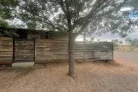 Dickson Casita - Private Guesthouse in Marfa, Texas
