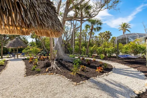 Driftwood Inn Hotels in Sanibel