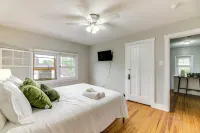 Cincinnati Apartment 1 Mi to Hyde Park Square! Hotels near Lunken Airport