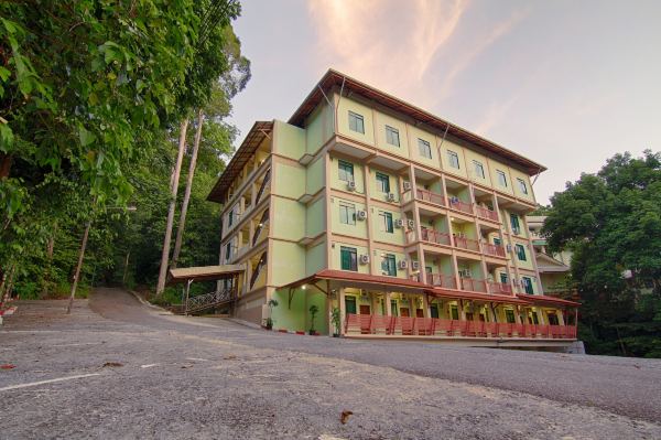 Borneo Tropical Rainforest Resort Hotele w: Miri