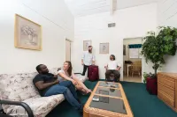 Bridge Bay Lodge at Shasta Lake Hotels in Lakehead