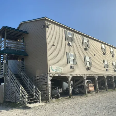 Seaview Pier and Motel