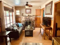 Grey Squirrel Resort - Mountain view