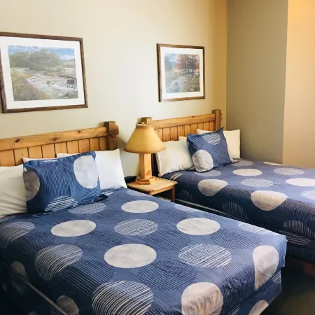 Boulder Creek Inn