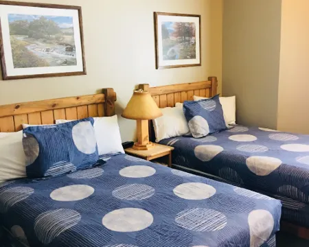 Boulder Creek Inn Hotels in Valley County