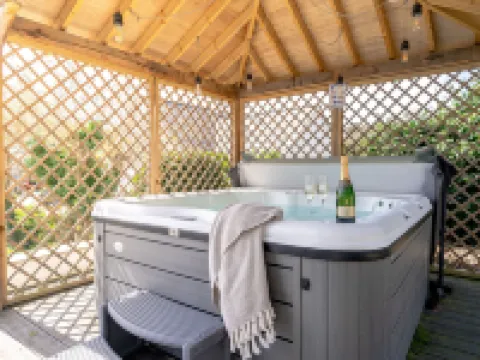 Chyvounder Hotels in Saint Agnes