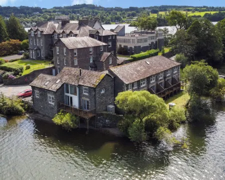 Pennington Hotels in Claife