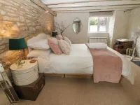 The Snug No 35 West End Hotels in Nailsworth