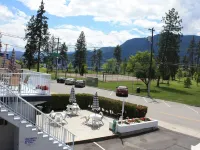 Sunny Beach Motel فنادق في بينتيكتون