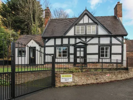 34 The Wharfage Отели в г. Лейтон энд Итон Константин