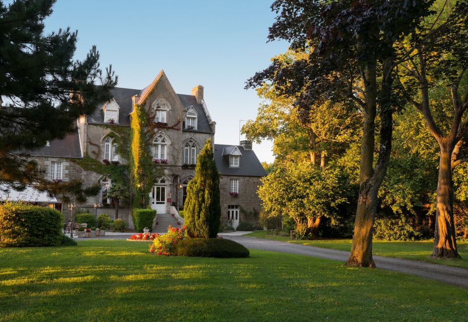 마누아 드 라 로슈 토랑 이미지