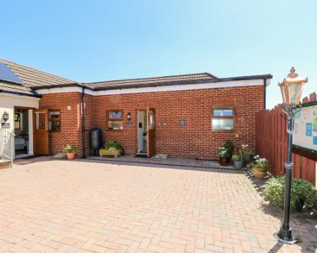 3 the Stables Hotels in Ryde