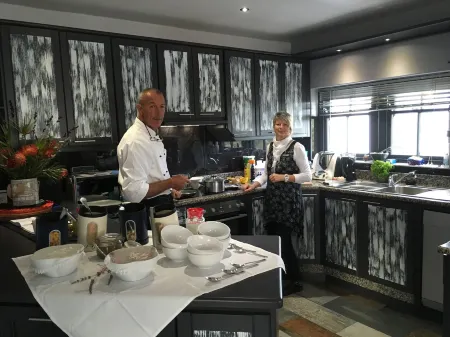 Farr Out Guest House