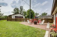 Hoosier Haven w/ Fenced Yard & Fire Pit - 3 Sao