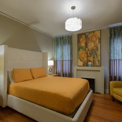 The Campbell Hotel Hotels near Admiral Park