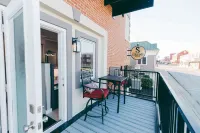 River Sirens Hotel-Contactless Check in Hotel Hotels in Washington