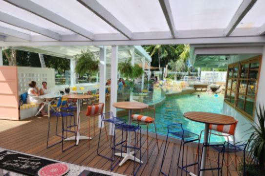 Ocean International Hotel