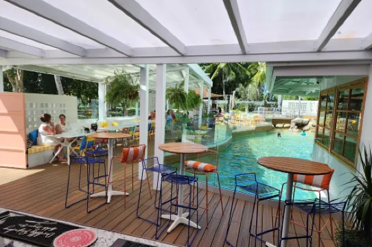 Ocean International Hotel