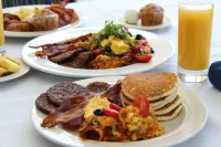Blue Harbor Resort and Conference Center - breakfast