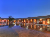Moama Central Motel Hotels in Moama